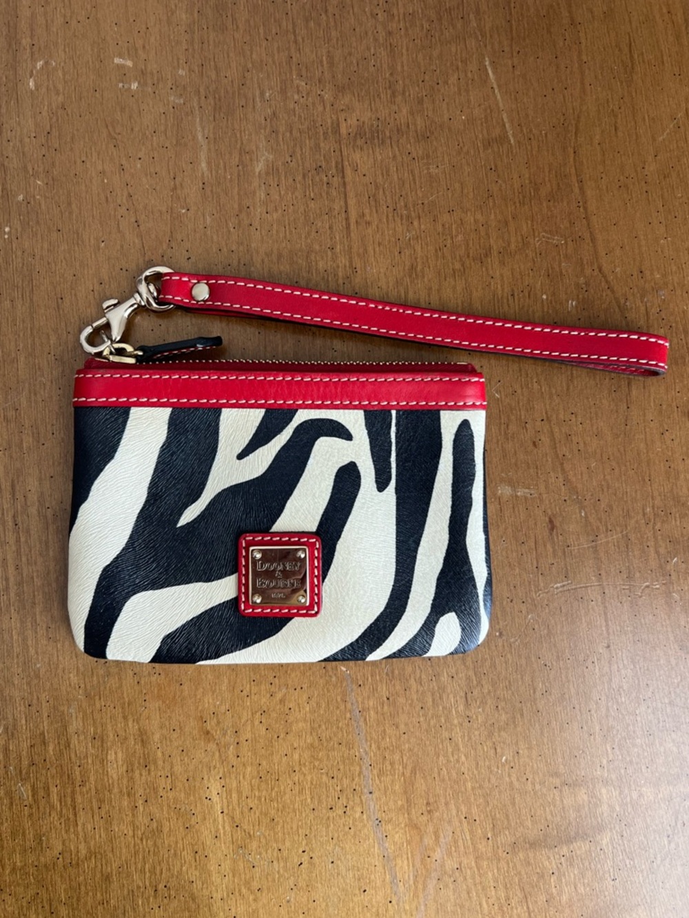 💕 Dooney And Bourke 1975 Wristlet Coin Bag Zebra Print Leather red trim Vintage